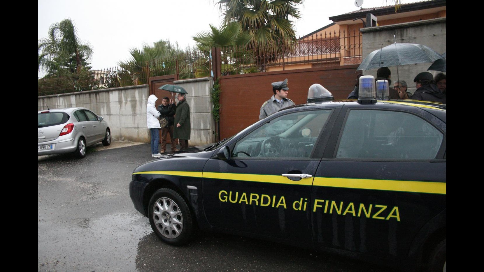 Napoli, inchiesta appalti per centro polifunzionale polizia: 12 misure cautelari