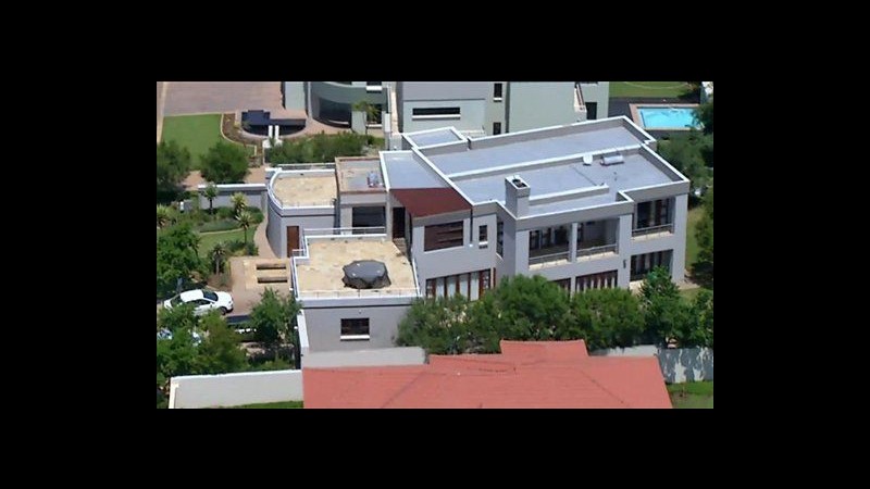Pistorius, in vendita la casa dell’omicidio per pagare spese legali