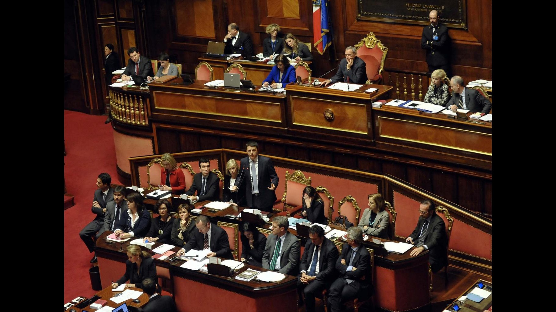 Renzi: Europa non ci faccia le pulci, stessa barca. Per ora elenco tagli, poi decidiamo noi