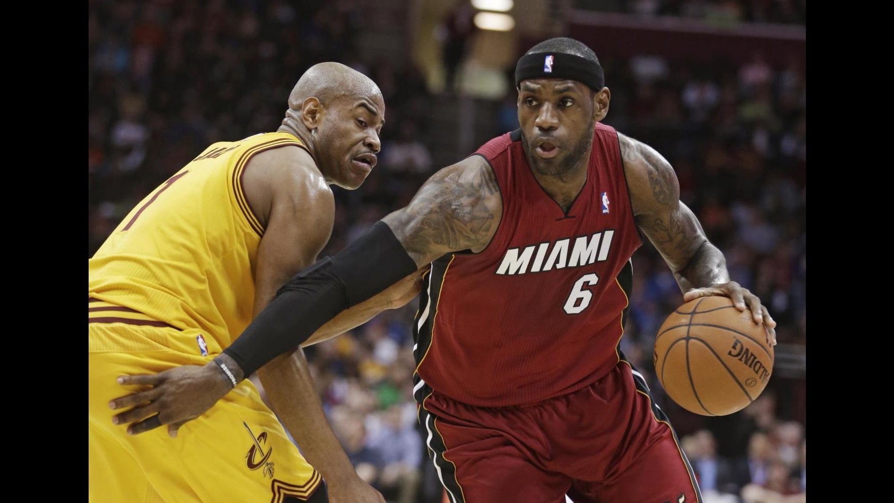 Nba: LeBron James ne fa 43, Miami espugna Cleveland. Portland e Atlanta ok all’overtime