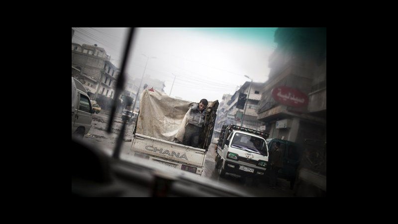 Siria, continuano scontri a Daraa e nei sobborghi di Damasco