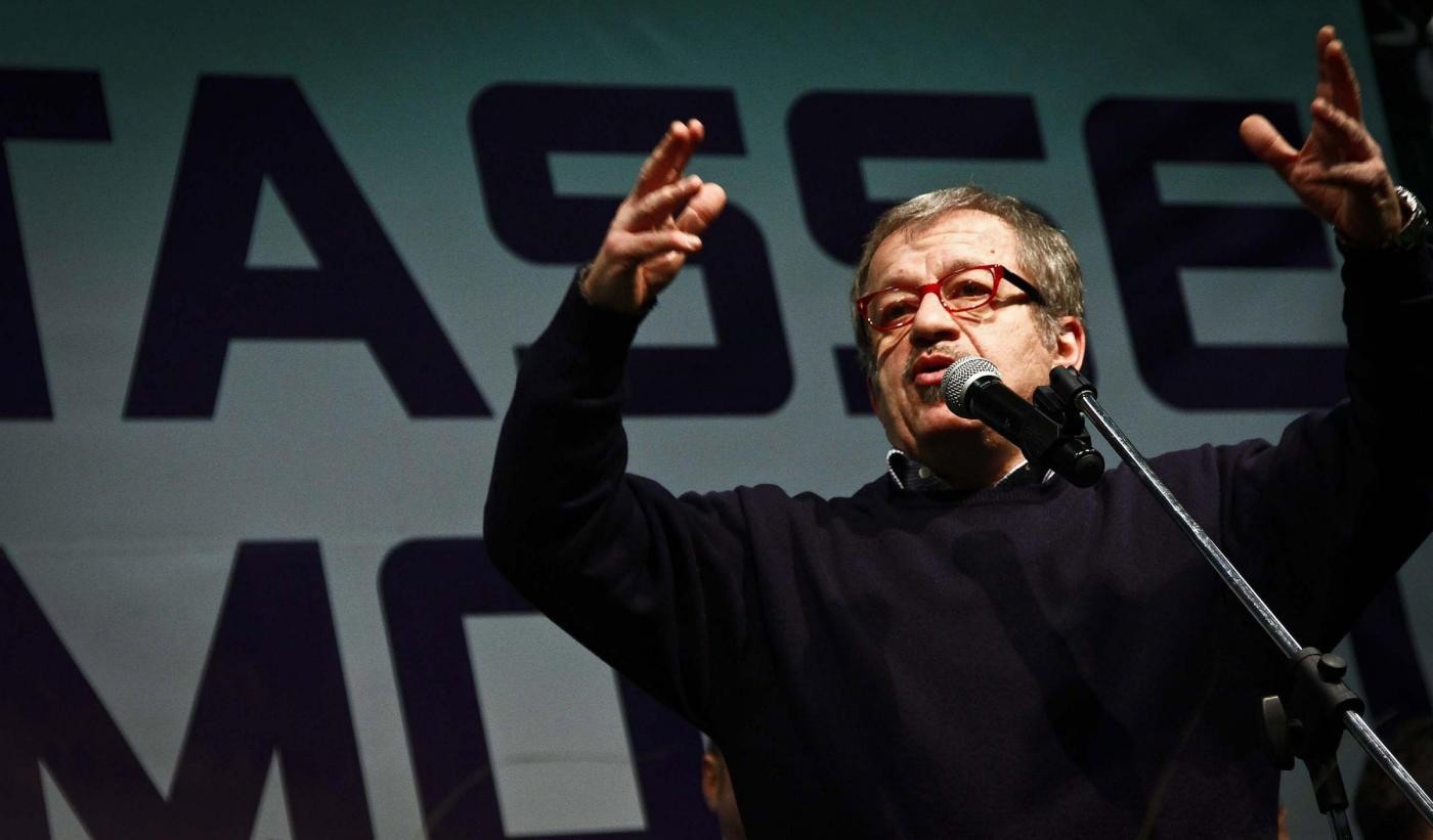 Maroni: Chi è contro Monti è alleato della Lega