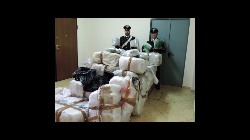 Roma, carabinieri sequestrano 360 chili di marijuana: un arresto