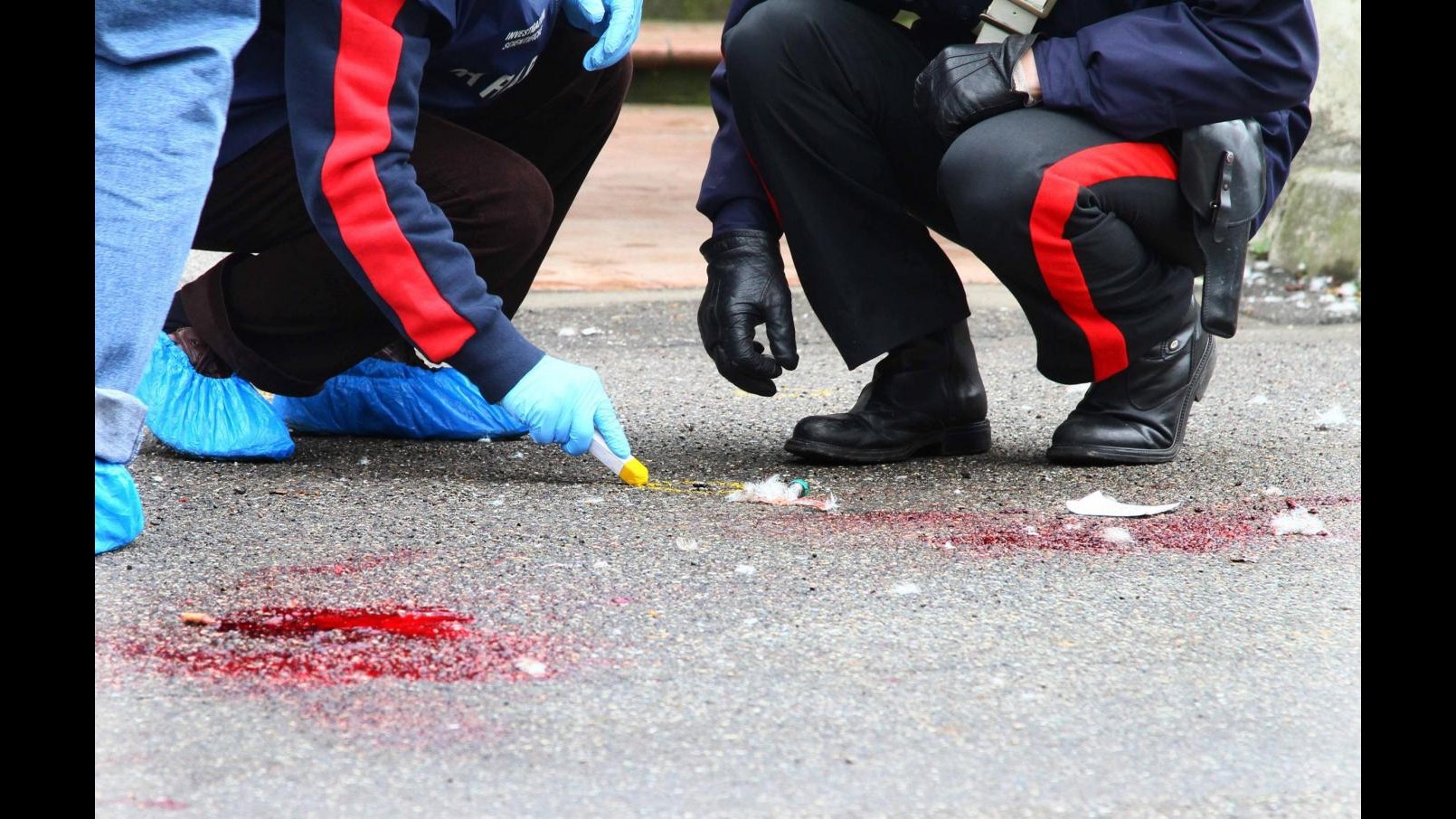 Taranto, triplice omicidio per regolamento di conti: morto bimbo di 4 anni