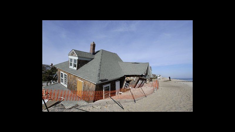 Sandy, Congresso Usa approva stanziamento di 9,7 miliardi per aiuti