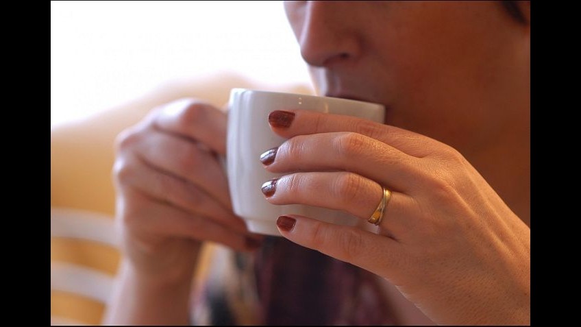 Roma, caffè al sonnifero per rapinare ambulanti: arrestata 48enne