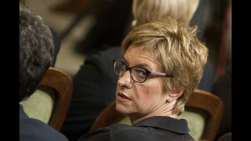 Pinotti: Riduzione F35? Lecito pensarloma attendiamo indagine conoscitiva