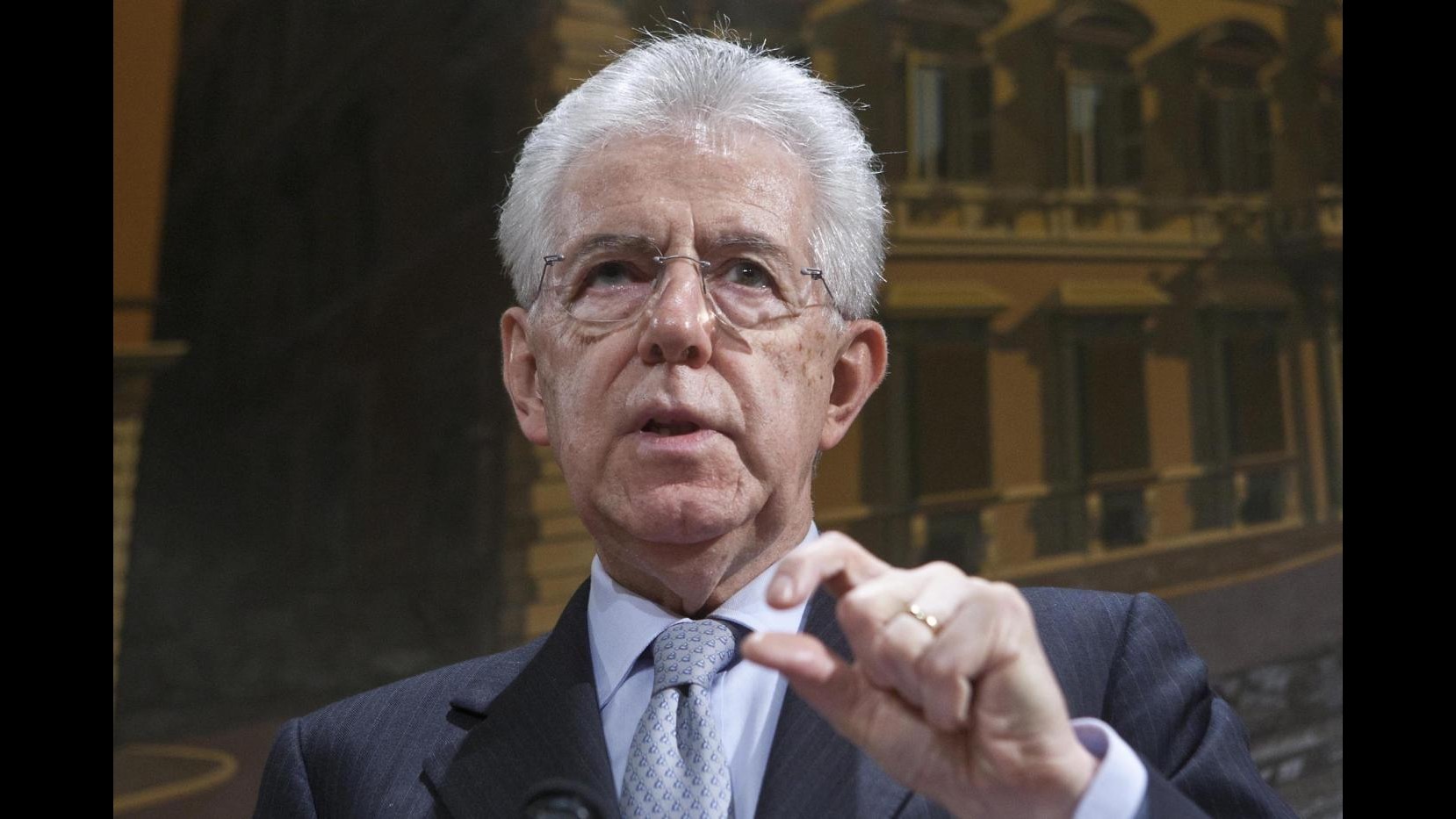 Monti: Necessarie riforme ma per farle serve larga maggioranza