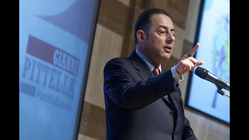 Europee, Pittella (Pd) a Toti (Fi): Berlusconi candidato? Non si può