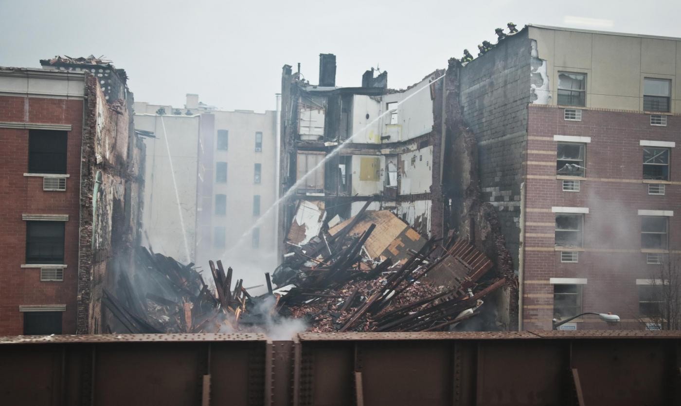 Esplosione New York, bilancio sale a 6 morti e oltre 60 feriti