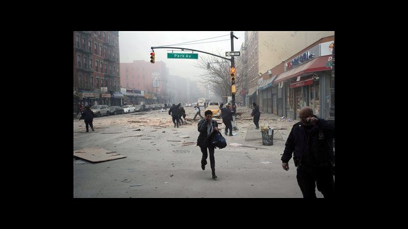 Esplosione a New York: è stata fuga di gasCrollano due palazzi, 2 morti e 18 feriti