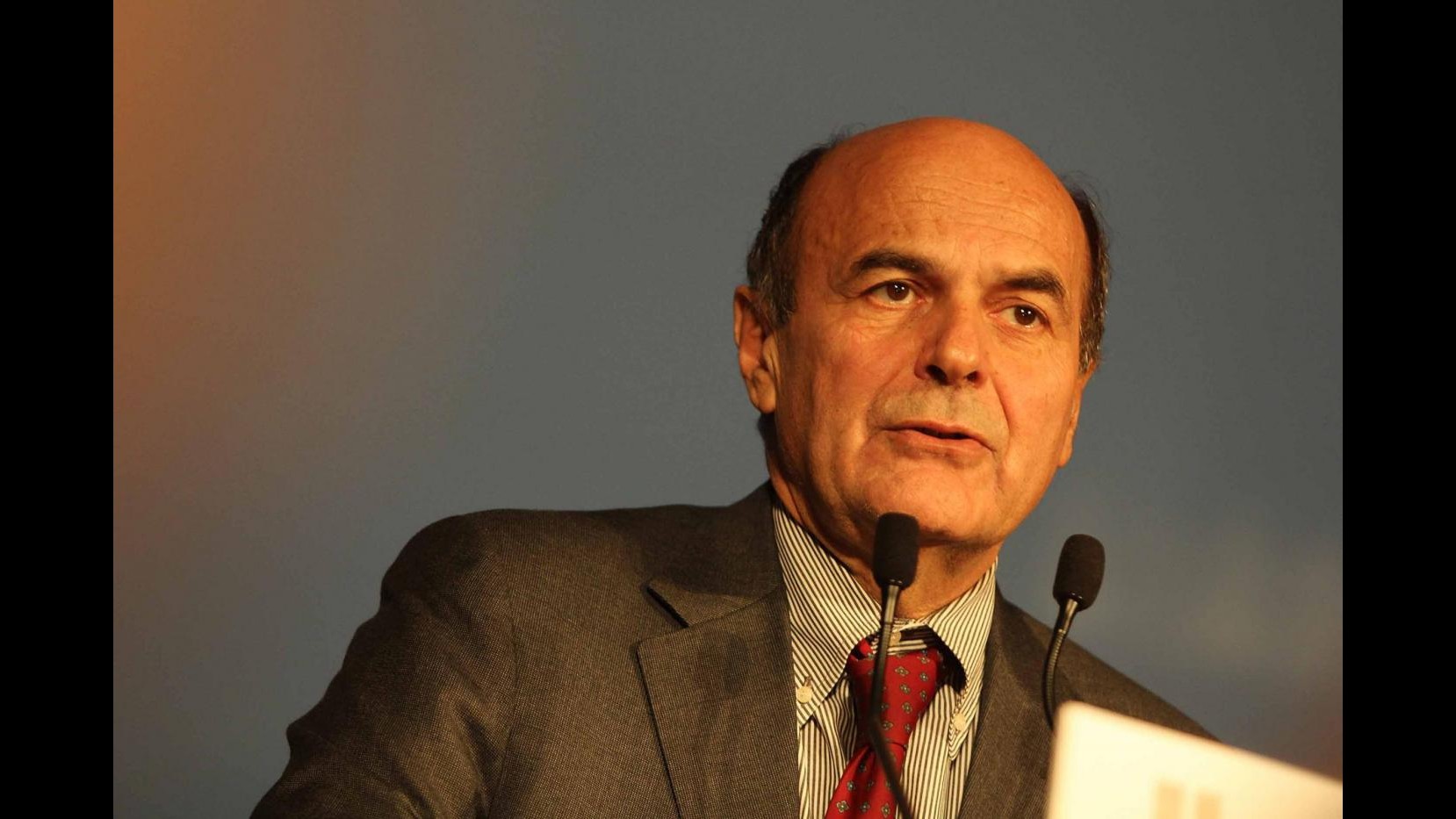 Bersani attacca Monti: Deve dirci con chi sta, non basta agenda