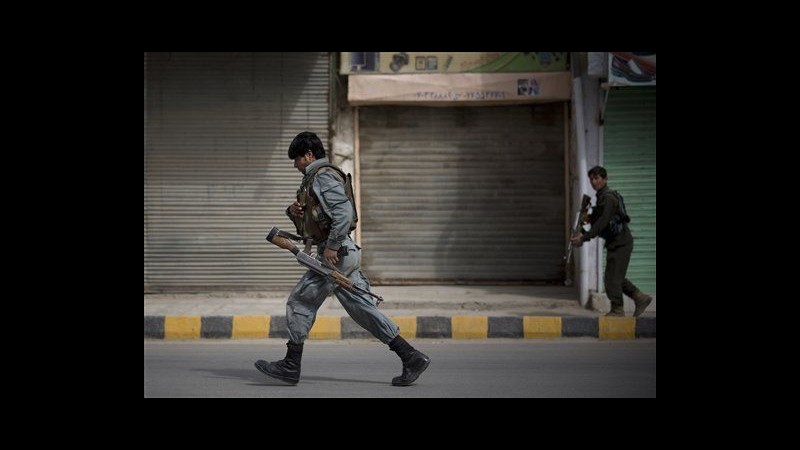 Afghanistan, 3 insorti assaltano ex sede intelligence Kandahar: uccisi