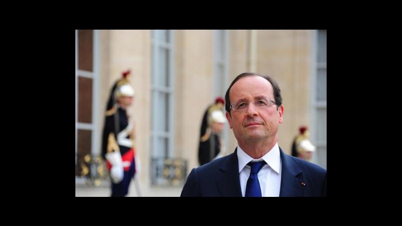 Francia, minacce jihadiste contro Hollande, lui: Bisogna essere vigili