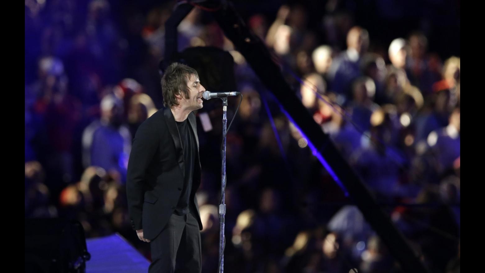 Musica, inaugurata a Londra mostra per i 20 anni degli Oasis