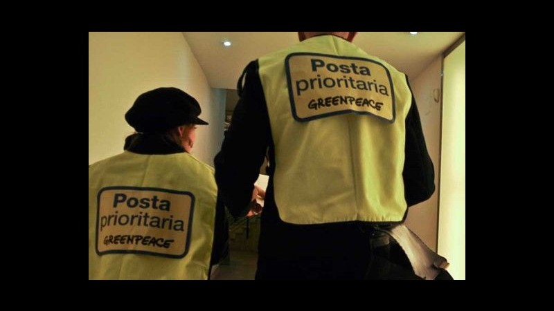 Da Greenpeace 100mila finte bollette Enel: ‘Sporche di carbone’
