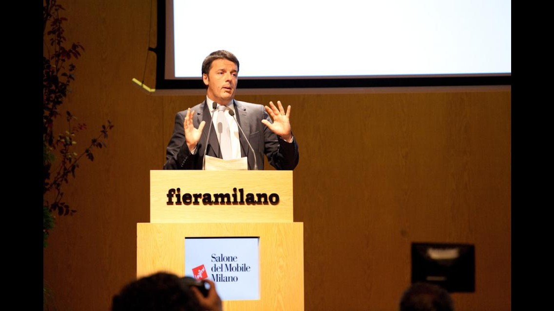 Governo, Renzi: Serve violenta lotta a burocrazia, non scaldo sedia