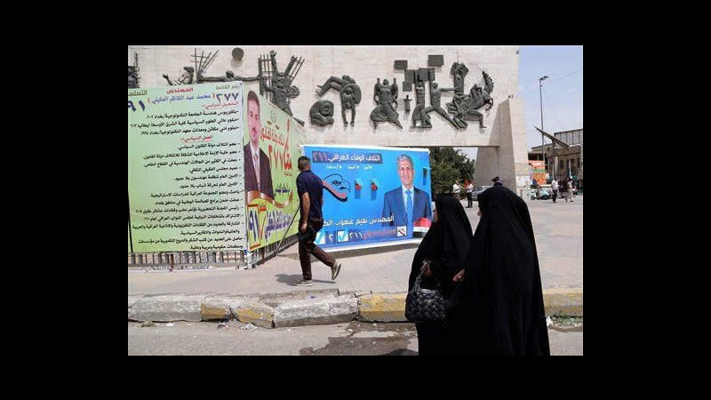 Iraq, esplodono 2 autobombe a Baghdad: 16 morti e 34 feriti
