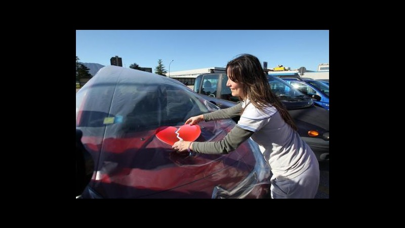 Fiat impacchetta le auto straniere dei dipendenti:’Ci spezzi il cuore’