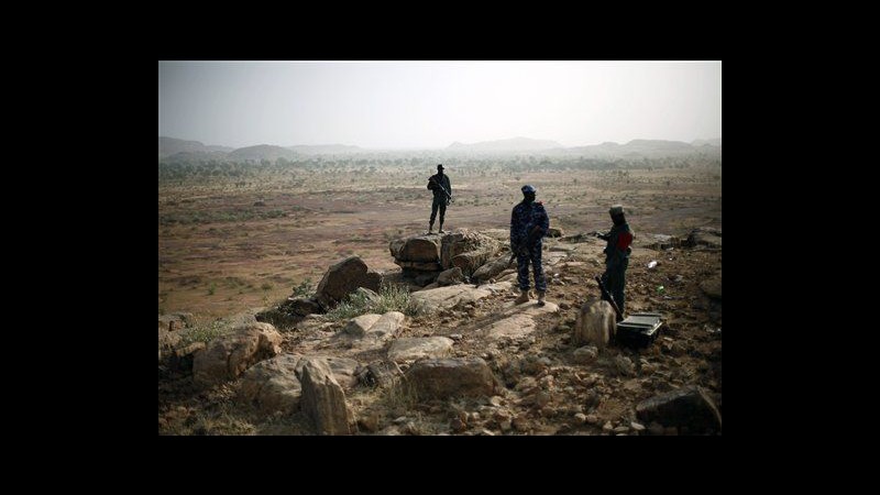 Mali, soldati locali e francesi a Hombori: continua avanzata verso Gao
