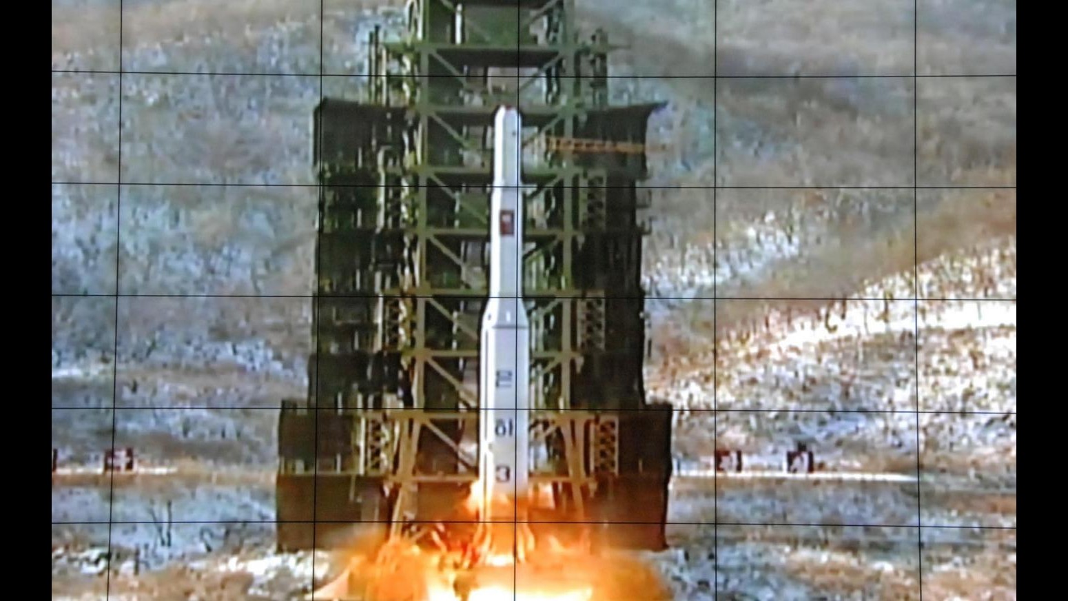Nord Corea, governo prepara nuovi test atomici e minaccia gli Usa