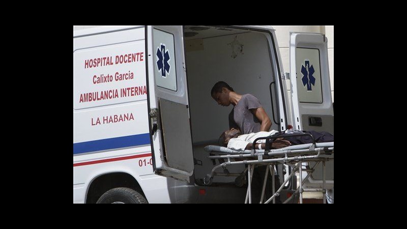 Cuba taglia 109mila posti di lavoro nel settore sanitario