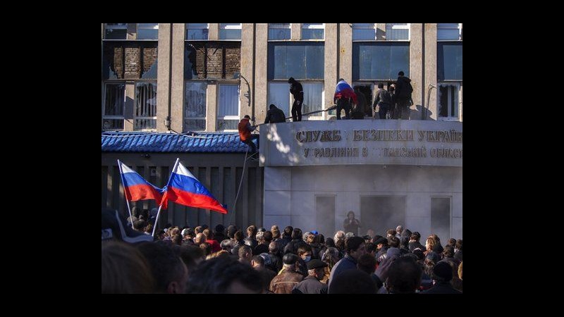 Ucraina, proclamata Repubblica Donetsk, referendum entro 11 maggio