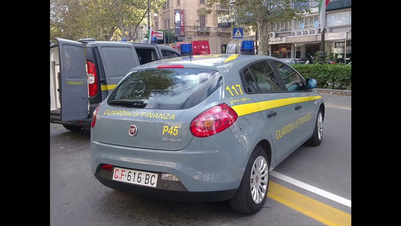 Bologna, giro di video slot truccate: sequestri per 90 mln, 29 arresti