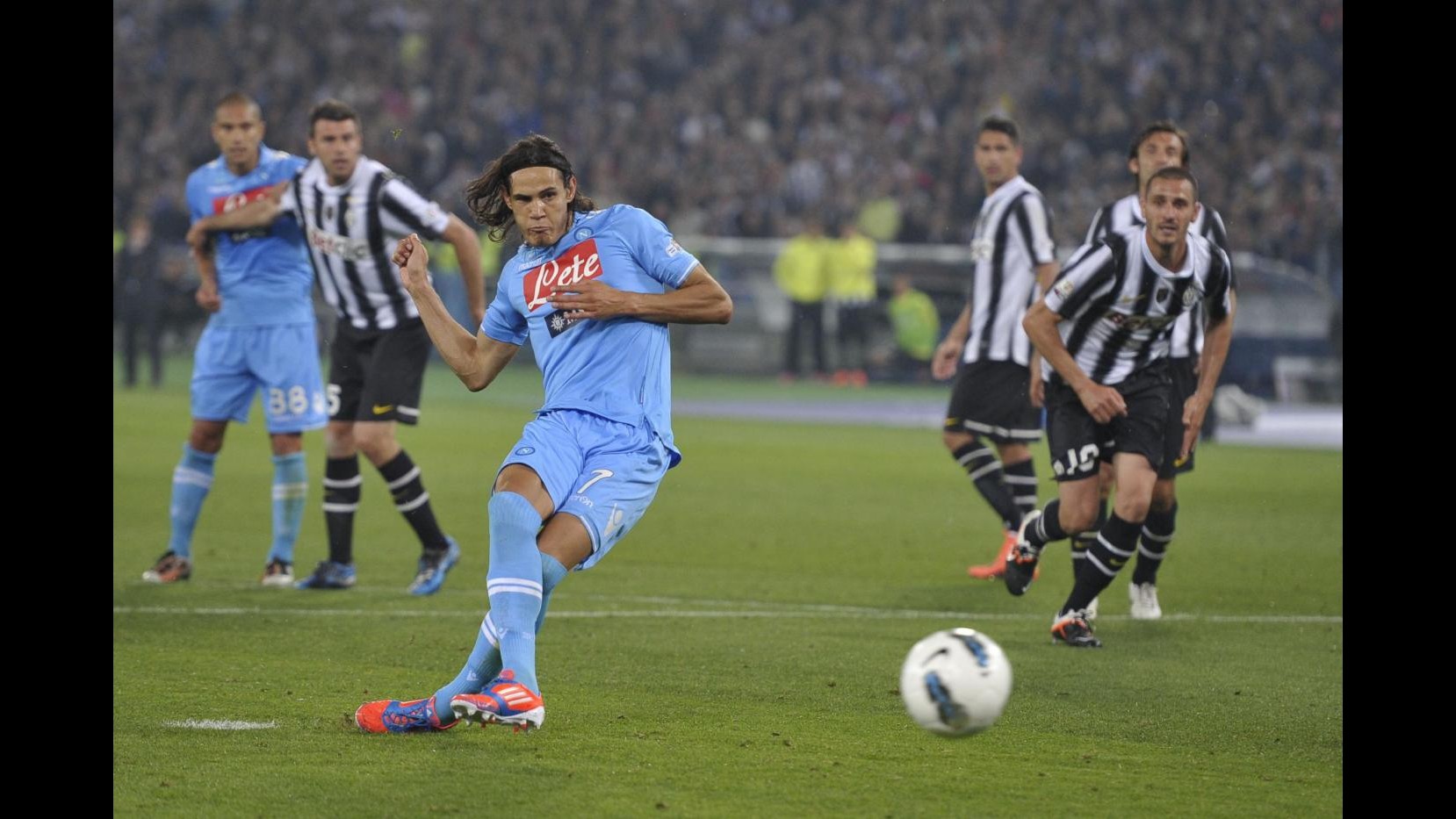 Cavani carica il Napoli: Juve? Dimostrato di poter battere chiunque