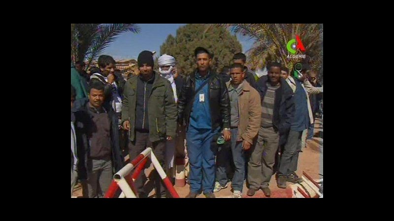 Algeria, crisi degli ostaggi prosegue per quarto giorno