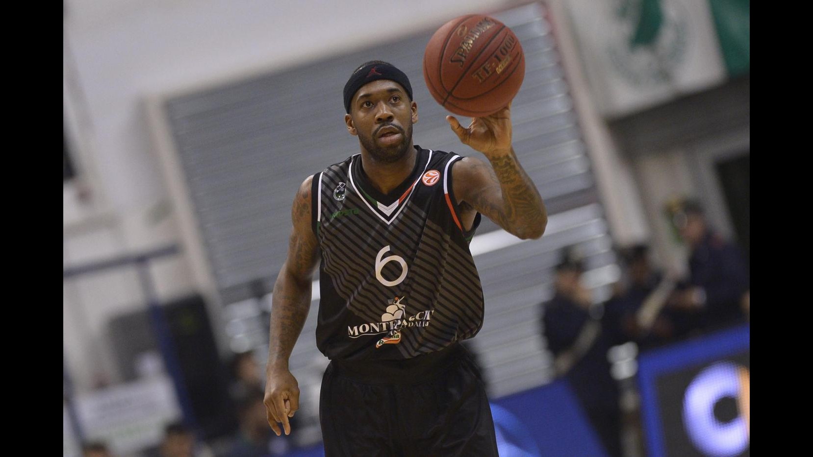Basket, Top 16 Eurolega: Siena espugna il Pireo e resta imbattuta