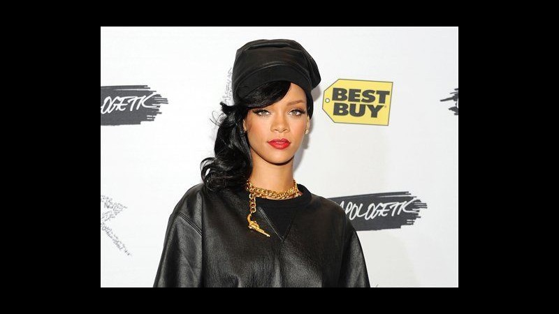 Rihanna debutta nella moda, presentazione il 16 febbraio a Londra
