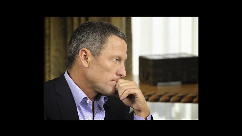 Armstrong: Doping era endemico, ma non ho mai costretto miei compagni