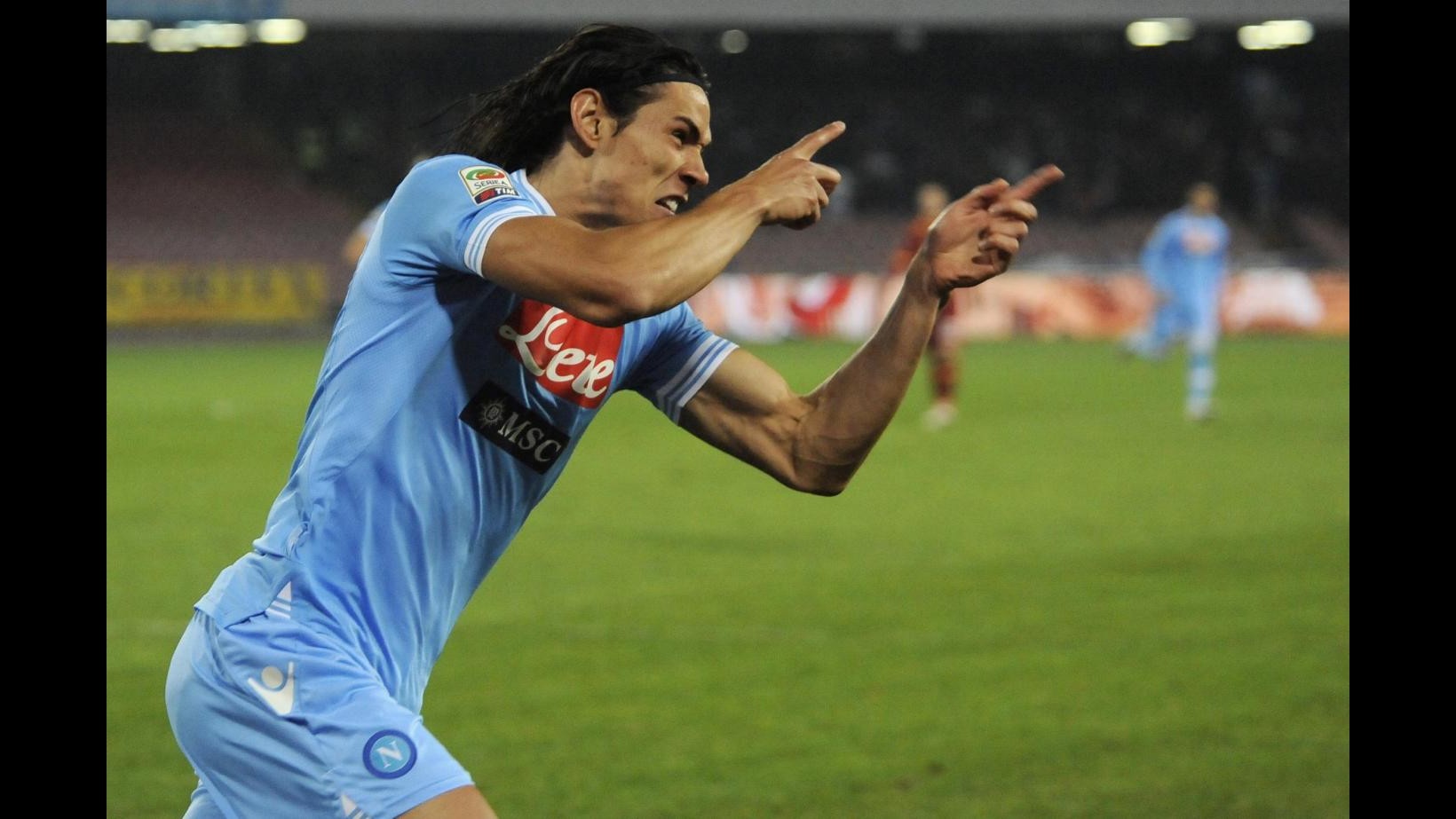 Wenger chiama Cavani all’Arsenal: E’ un giocatore che mi piace molto