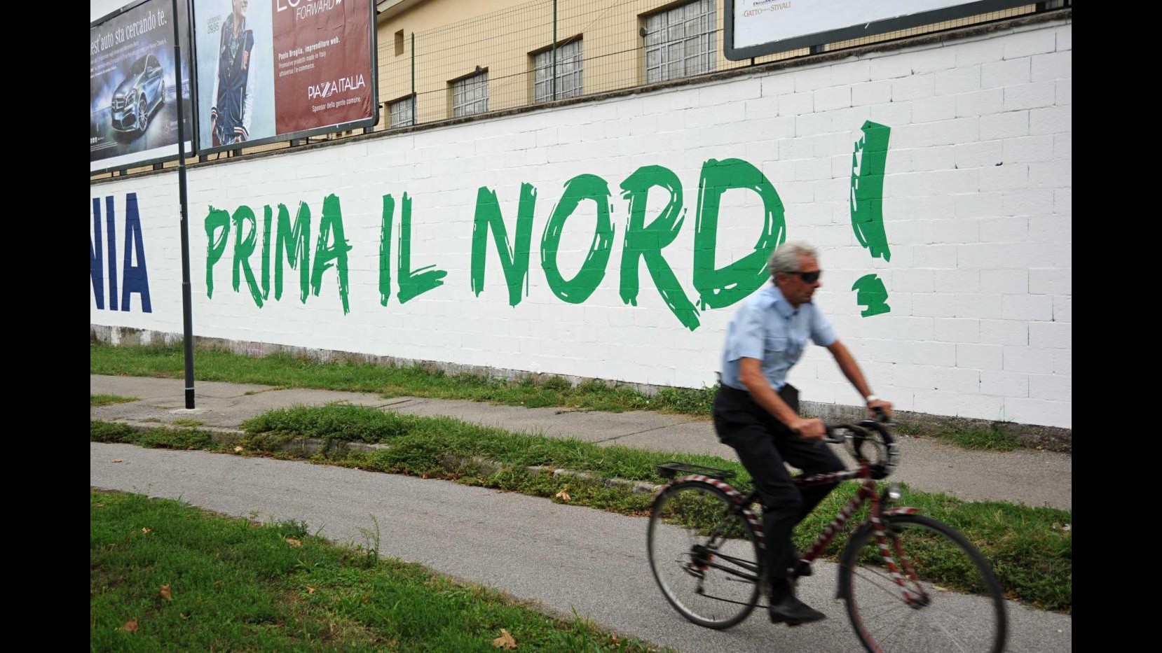 Lega, Gdf perquisisce sedi Milano e Torino per vicenda quote latte