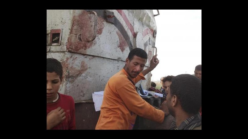 Egitto, treno deraglia a sud del Cairo: 19 morti, 107 feriti