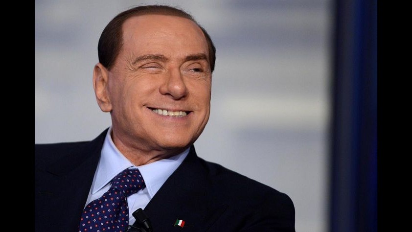 Berlusconi: Monti? E’ un bluff, vuole tassarmi anche il piffero