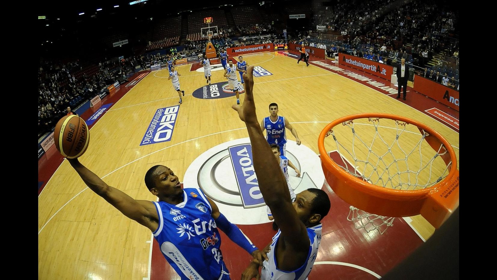Basket,Coppa Italia: semifinale Sassari-Siena, Brindisi e R. Emilia ko
