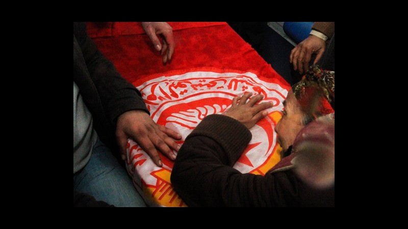 Tunisia, ancora scontri dopo omicidio Belaid. Ennahda: No governo tecnico