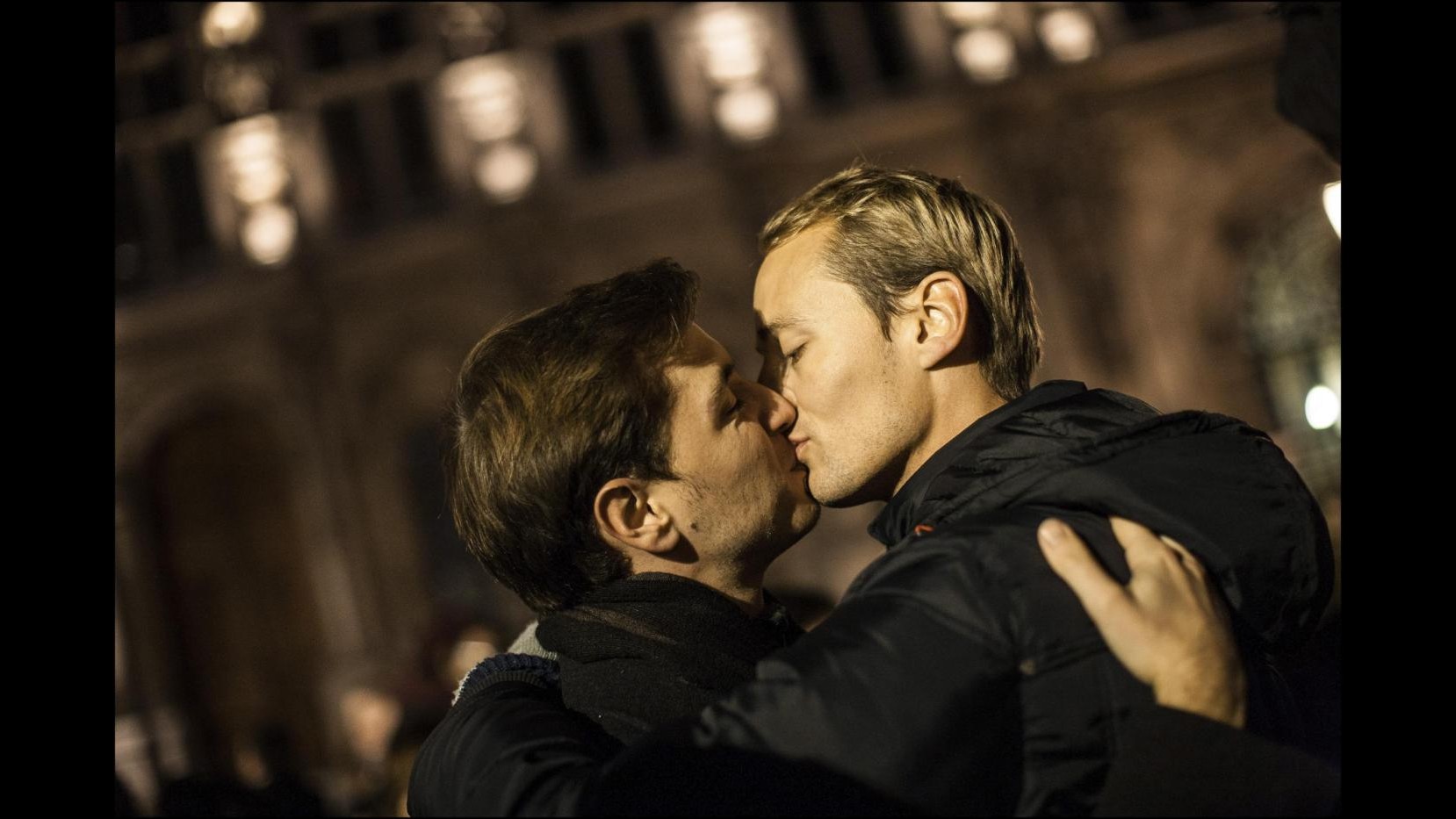 Regno Unito, la Camera dei comuni dà via libera ai matrimoni gay