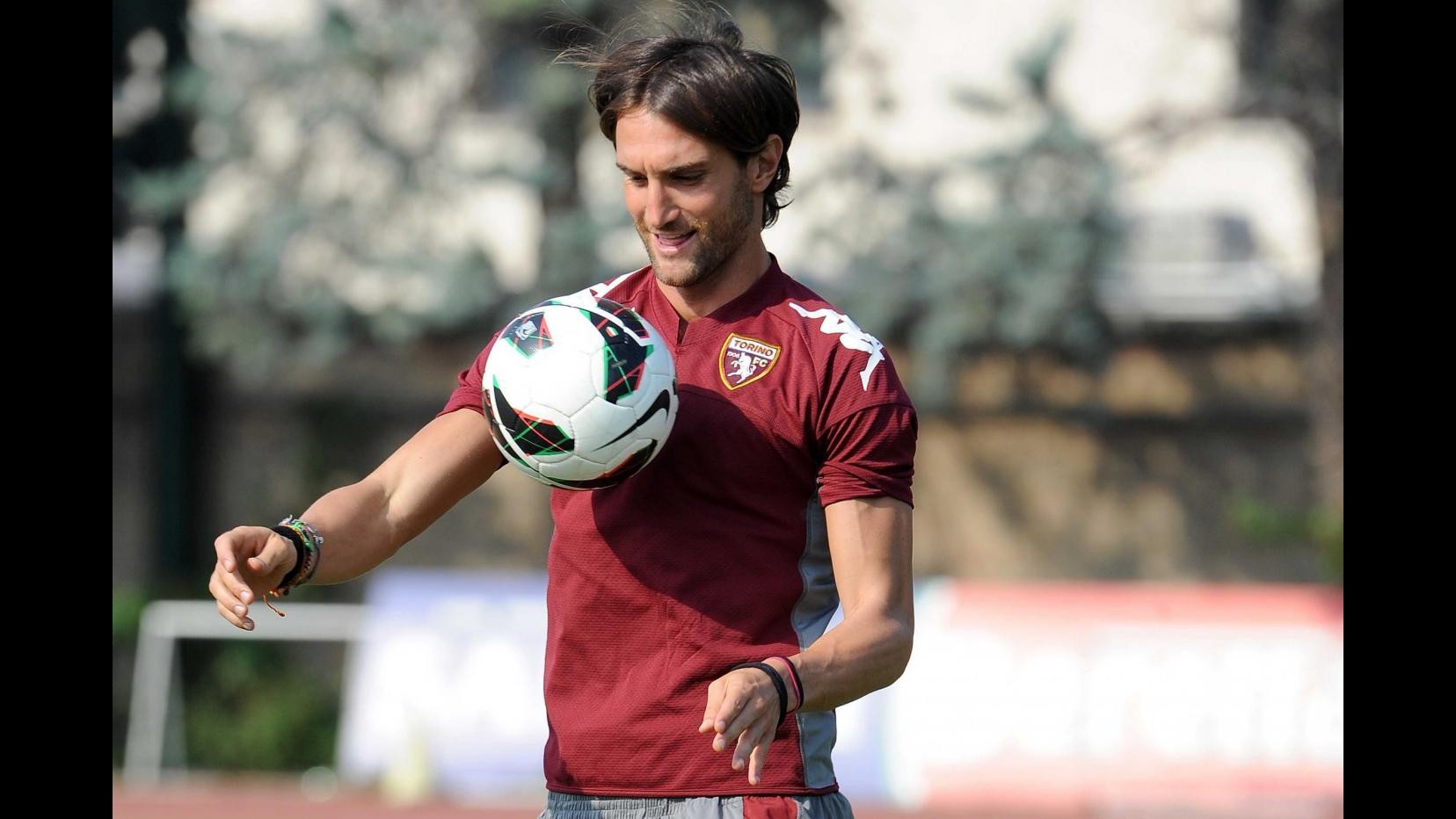 Torino, forte contusione alla tibia in allenamento per Bianchi