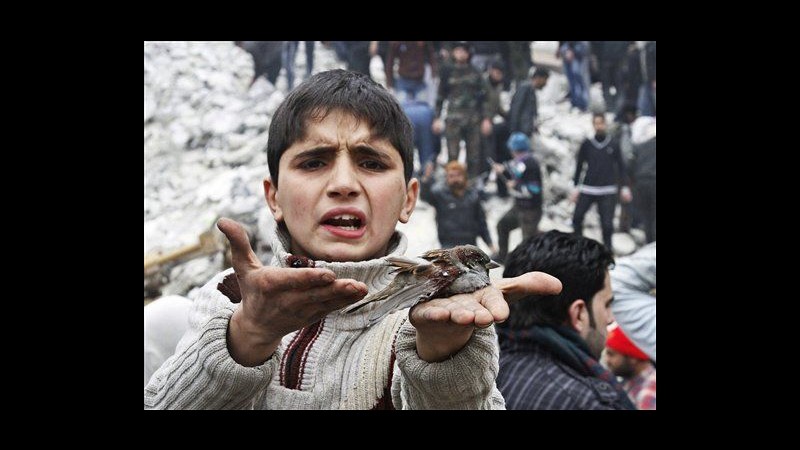 Siria, intense violenze vicino a frontiere con Giordania: 17 feriti