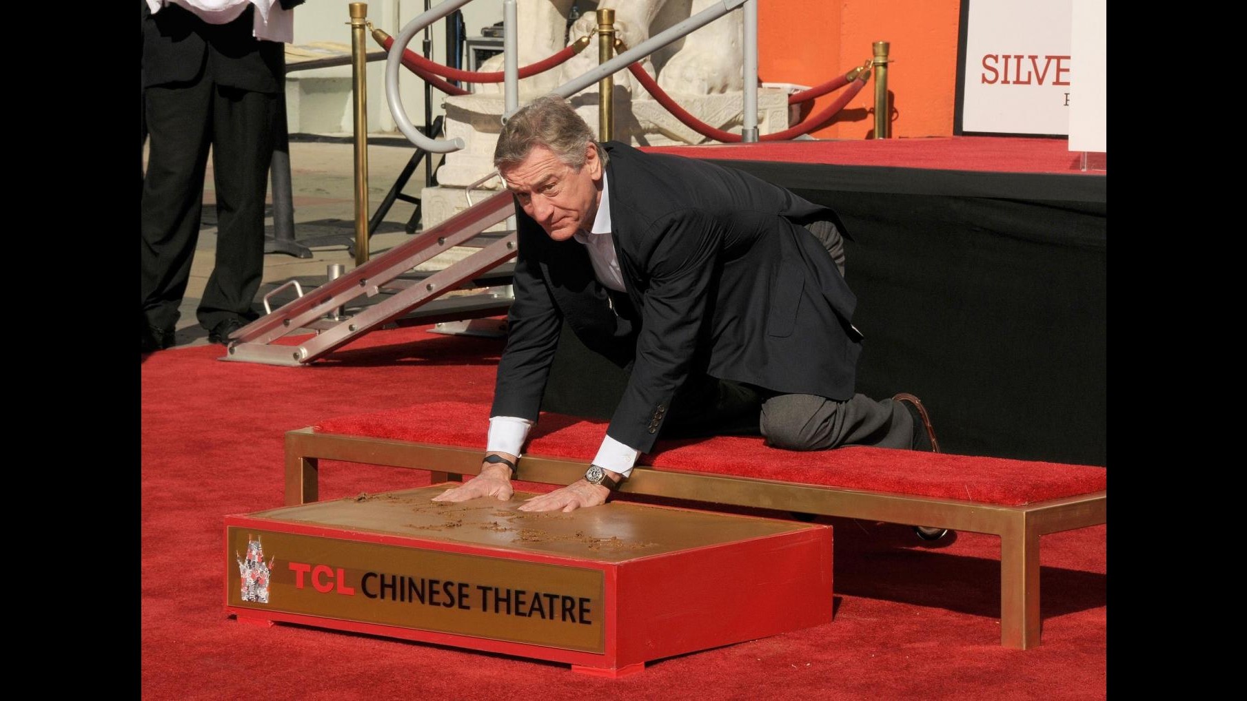 Robert De Niro lascia impronte davanti al Chinese Theatre