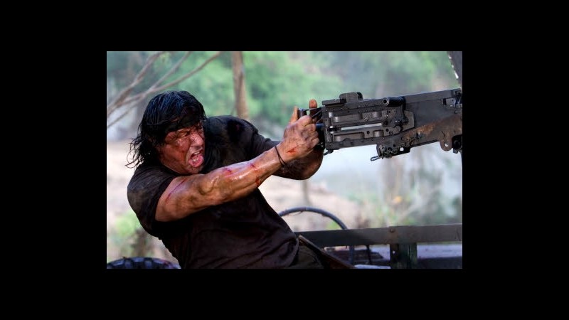 Sylvester Stallone appoggia Obama: Sì a divieto armi d’assalto