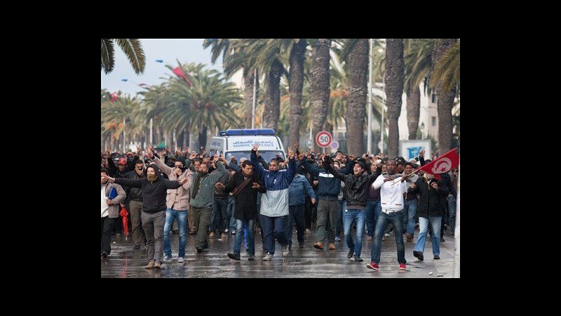 Tunisia, tensione dopo omicidio Belaid: da Ennadha no a governo tecnico