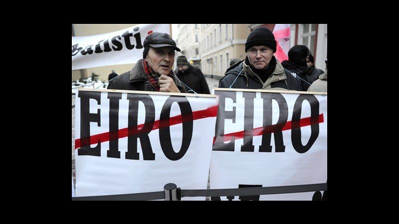 Parlamento Lettonia approva ingresso nell’euro da gennaio 2014
