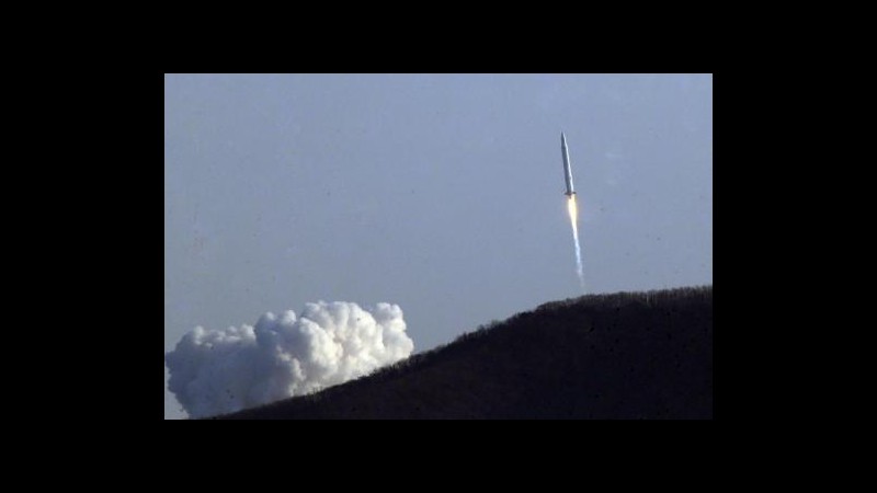 Sud Corea: Lanciato con successo razzo per mettere satellite in orbita
