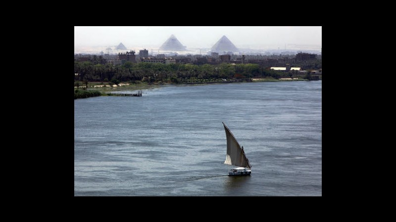 Egitto, nave crociera si incaglia sul Nilo, tutti salvi i 120 a bordo