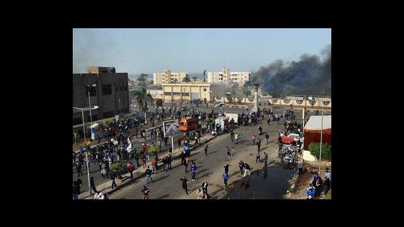 Egitto, un morto al Cairo, governo propone più poteri per esercito