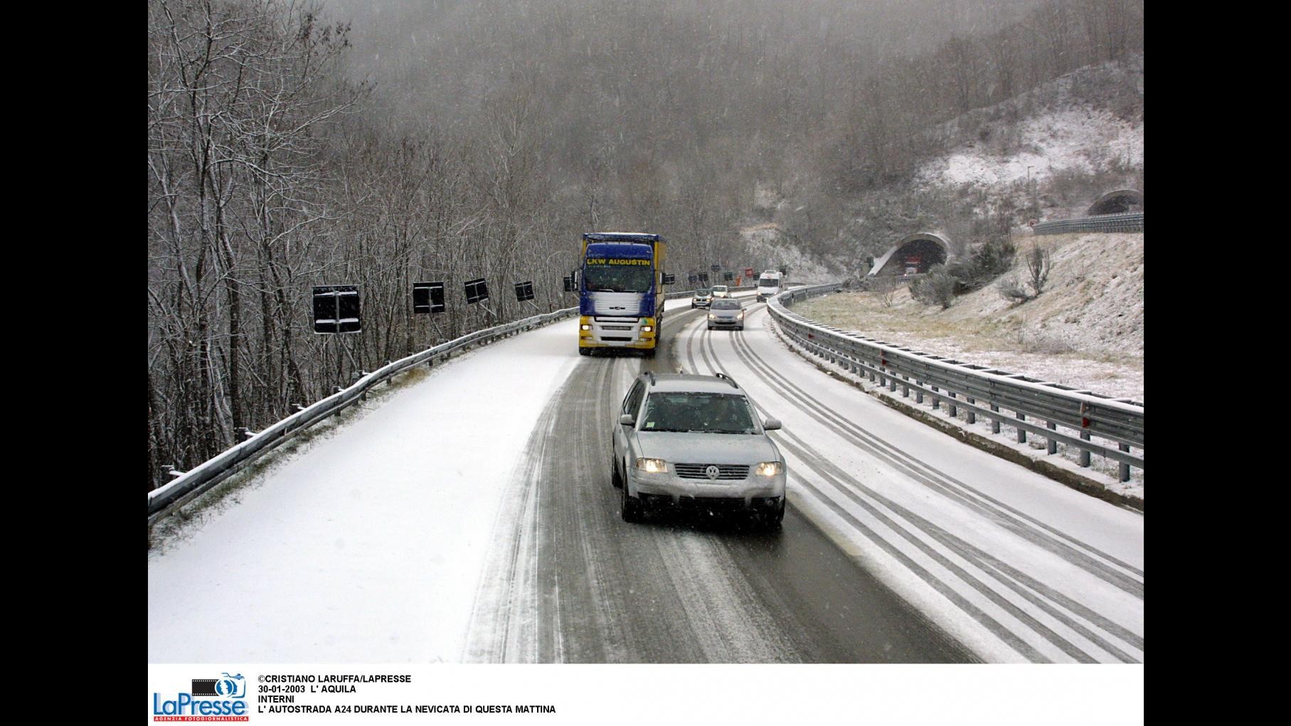 Maltempo, ancora allerta: domani neve e pioggia su gran parte Italia